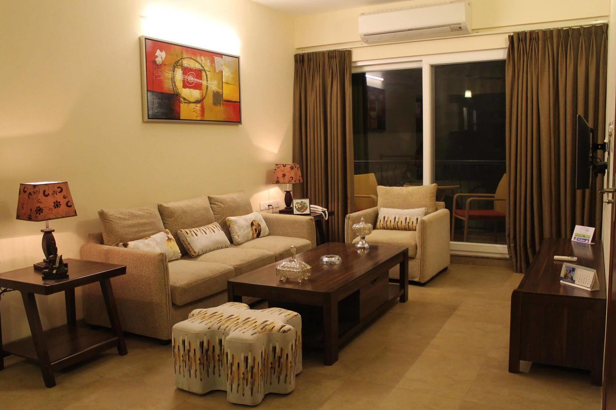 Veera Strand Park Serviced Apartments Калангут Екстер'єр фото