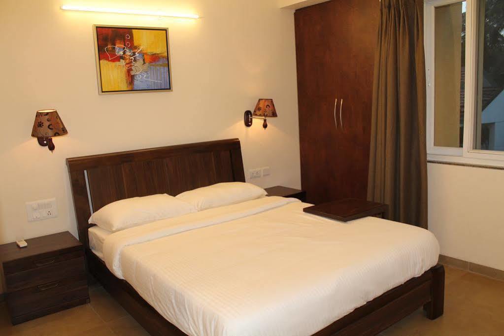 Veera Strand Park Serviced Apartments Калангут Екстер'єр фото